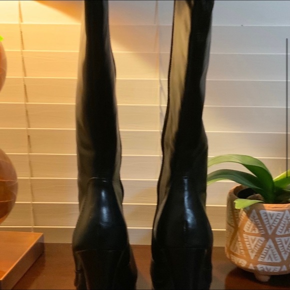 Black Kristin Davis Boots - Picture 4 of 9